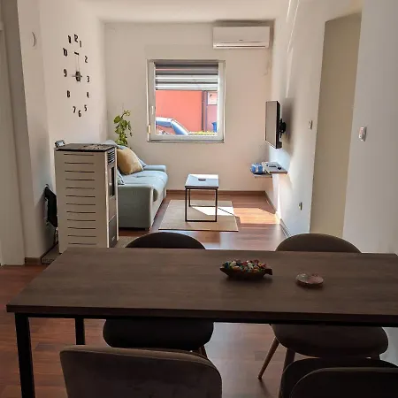 Villa Kuca Za Odmor Dolno à Sisak Extérieur photo