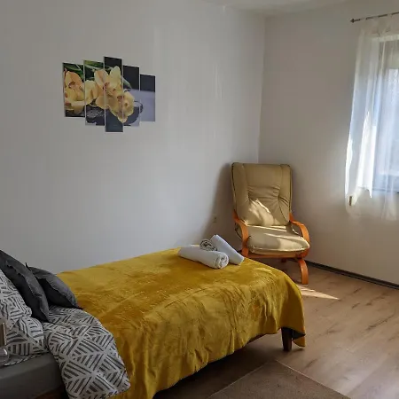 Villa Kuca Za Odmor Dolno à Sisak Extérieur photo